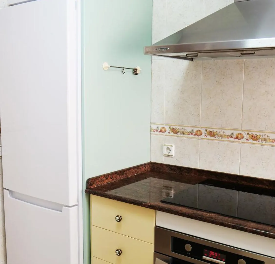 Imperial Rota-Central Free Parking By Cadiz4Rentals 0*, Rota España